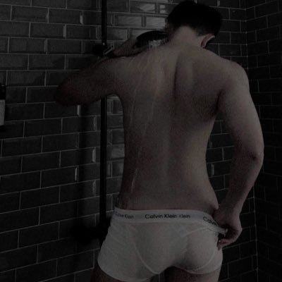 HiAnh1069's profile picture. 