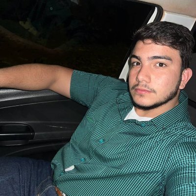 MelodyMueller15's profile picture. I do what I want, not what I’m told 🌈