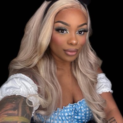 katrinaxkane's profile picture. 18+ | 4’9 tattooed mattress actress | pro bookings: katrinaxkane@gmail.com