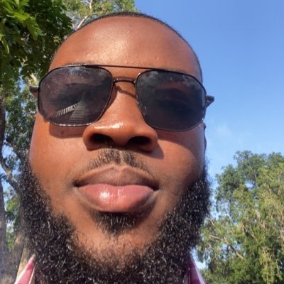 Mikelloreal's profile picture. On Earth's battlefield,never advantage we yield. As dauntlessly on we swing.😇 Doctor of Pharmacy💊 Barcelona Fan⚽️ Actor and Trumpeter🎺APSU💚