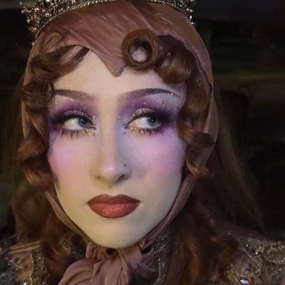 ARCHBWLL's profile picture. your favorite journalist's journalist