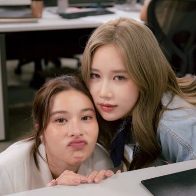 PinkBlueLTE's profile picture. MULTI-STAN 😍 Acc for Trend 😊 LO 🐶🍳 LM 🦋🧸 KJJK 9️⃣7️⃣7️⃣9️⃣