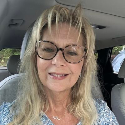 PetersensNorah's profile picture. Abonnez-vous en retour merci 😌