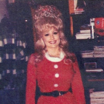 truebluedyke's profile picture. 17 !! he/they !! puppy vampire butch !! dykey cowboy !! meow :3 🐶🦷🩸🍏 from turtle island to falastin !! 🇵🇸🇨🇩🇸🇩🇮🇪🇵🇷 priv: @mcdb666