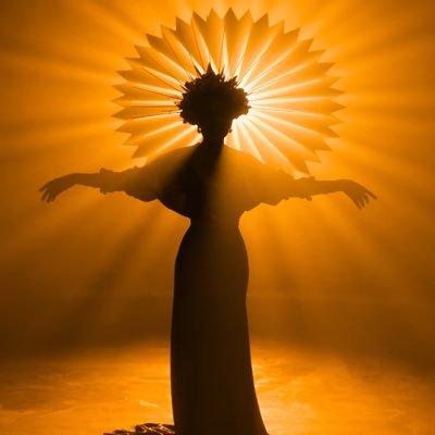 iiamone1's profile picture. لا مُرادف لروحي ، أشباهي في العدم.