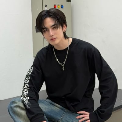 JKTD02's profile picture. LOVE SANTA 🤍 Support PerthSanta only 🖤🤍