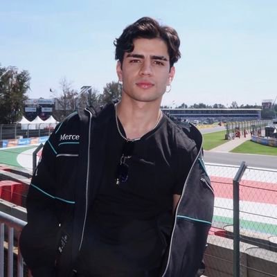 27teuKk's profile picture. 💙💛💜 #Armyfeliz 
💙❤💜#Cactuzsforever
#JossGawin🧛🧛 #Mercurial 😺😈