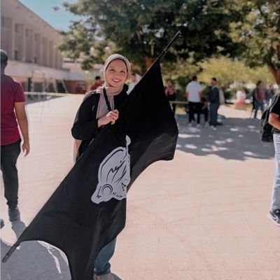 sh7elamir's profile picture. لوحدي لكن ونسان و ماشي كدا