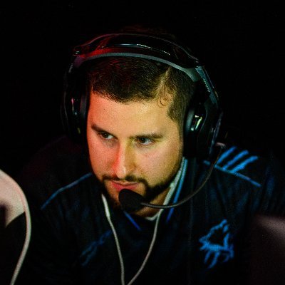 JaggedCloud's profile picture. Halo Coach for @LegionESportsHQ | Snowboard Instructor | Photographer