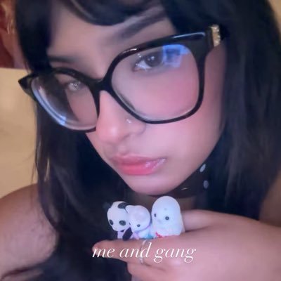 zhenyahole's profile picture. 