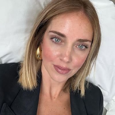 Lilyglover00's profile picture. God bless America 🇺🇲🇺🇲, &my President Donald Trump. America is great again....
Mother of three lovely kids ❤️