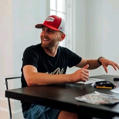 ByronWilli15131's profile picture. 