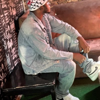 Kingsvwaege's profile picture. The worst mistake you can do in life is to take bant serious Call me Lil Bant from Oblock Abj Nig