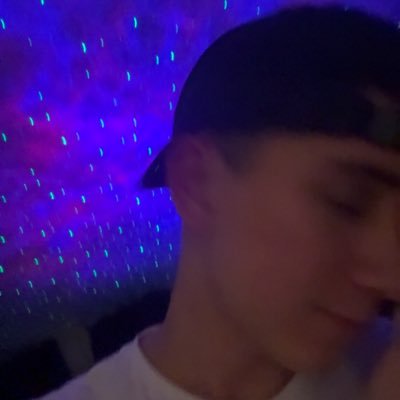 adrlin06's profile picture. 2006 (19yrs)📍Ålesund 🇳🇴 | Bi, vers and 18cm 🍆 | 18+ CONTENT 🔞 NUDITY