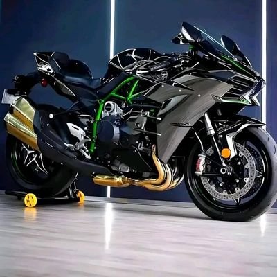 ThimzyM74438's profile picture. 