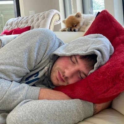 reavesdiary's profile picture. Lakers in 5 🫰🏾