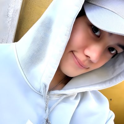 saIvatorein's profile picture. Terbalut dalam kekayaan dan cinta kasih, ia mampu menipu dengan berbagai ilusi.