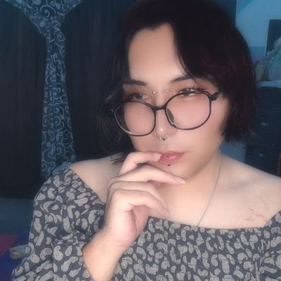 IllySquish's profile picture. Cutie Trans Girl 🏳️‍⚧️ | 23 years old | Tall girl I’m 5'9~175cm | I From México 🇲🇽 |  https://t.co/leczd71p8I 🩵 | Secondary Account  @illysquish_ ✨