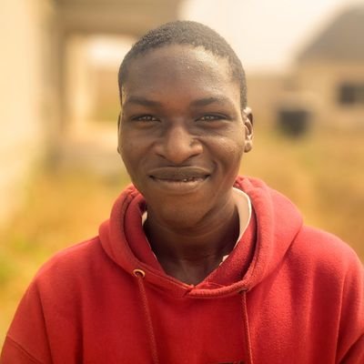 TheVisualDoctor's profile picture. Google-Certified UI/UX Designer | Crafting Enjoyable User Experiences That Drive Business Growth🚀 || Contrarian Speaker