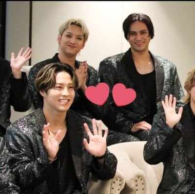 kwonjibin's profile picture. ENFP​ ♒ Lucky​🍀Abundance🧧Wealthy​💰Gamer​ 🎮HRK​ 🐡 G-Dragon​🌼
 THE​ RAMPAGE​🐸🐶🐱🐿🐉​#鈴木昂秀 #พ่อแมวให้โชค​ #พ่อหมาให้รวย #ริวหลานยายให้โชค​ #ฮิเดะให้โชค