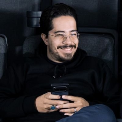 alirezasfn1's profile picture. ما اومدیم سرباز باشیم نه سربار | فعال رسانه، خبرنگار🤳
یاعلی💙