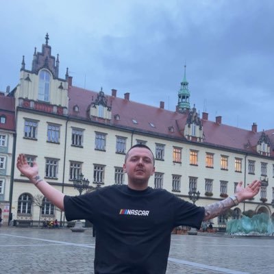 JayBroon's profile picture. Sellik