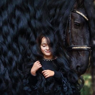 Eman_Eman20100's profile picture. ما خانك الأمين، ولكنك ائتمنت الخائن