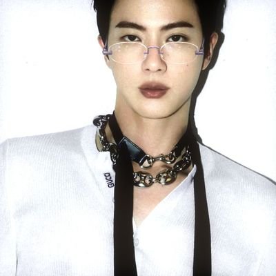 Visha_Wow's profile picture. Even the darkness we see is so beautiful | When I'm with you, even the desert becomes the sea ✧⁠*⁠。

The oasis of my desert @BTSisLIFELIN 🖤