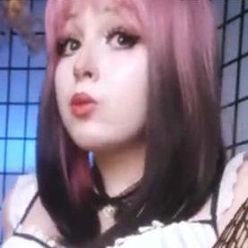 fallenmoang's profile picture. dark beauty ♡ light inside