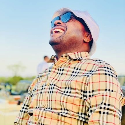 richard_th77693's profile picture. Keep pushing through 💯 You'll get there someday 💪