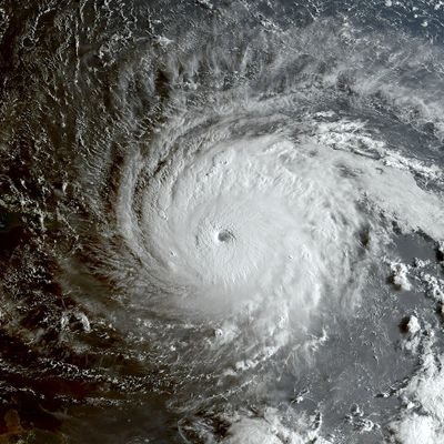 PatrickWAWX's profile picture. 16

Trained Skywarn Spotter for @NWSSeattle

https://t.co/3kmOQiRw8N

Likes Weather and Policing 

Radar Meteorology 🔥

https://t.co/3SKQbuja5T