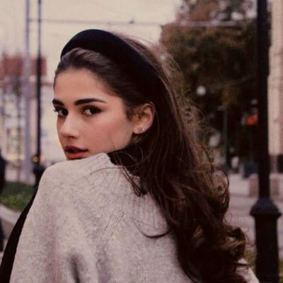 l8_rm2's profile picture. 看護師弱小アカウント🦋患者の健康より自分の健康。美容とジャンクフードとお金が好き。 🔽楽天ルーム雑魚垢だけどみてね！