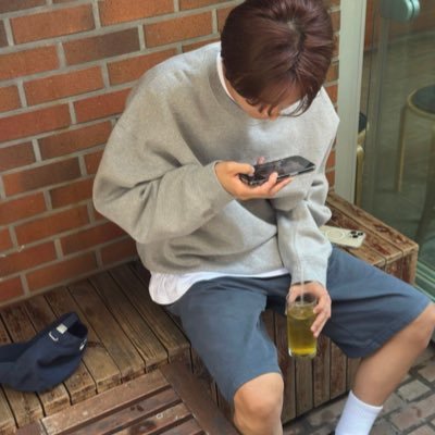 haechan_today's profile picture. 