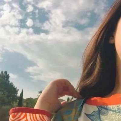 sakshi_kok59196's profile picture. Nature is my happy place.

In love with the great outdoors.

Wild heart, green soul.

Peace found here.

Home is where the hill is.