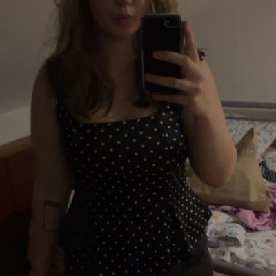 Spicywotsits1's profile picture. free Palestine