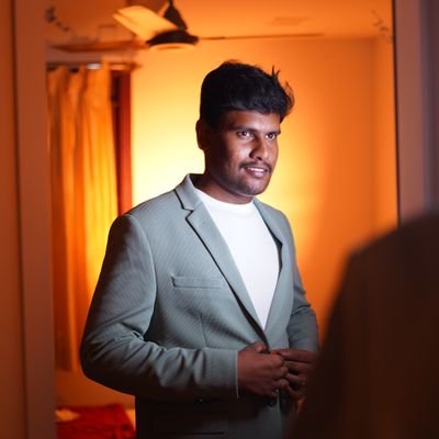 Bharanirajan's profile picture. A part time reviewer 🎟️ | 🐘🐘