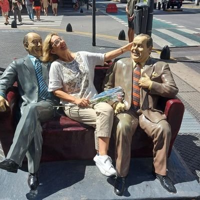 LorenaR28809's profile picture. 