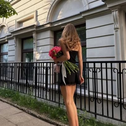 43s2M7UuxO9STn0's profile picture. Ich komme aus einem einfachen einkommen. Die eltern trennten sich im alter Von acht jahren und der vater heiratete rasch wieder, kaum noch kontakt zu ihr und ka