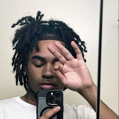 stackzIRL's profile picture. 