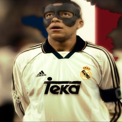 NotRich404's profile picture. I identify as an unpaid intern of life 🧍🏿🧳