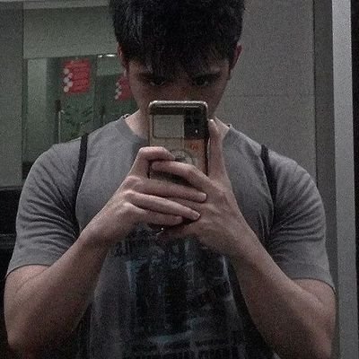 jstnpaleta's profile picture. Do not disturb.