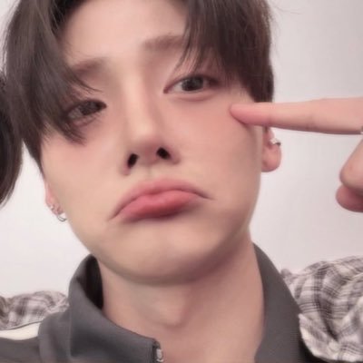 ddiddiiiiii's profile picture. 디디 살려