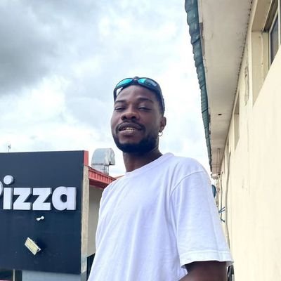 rufus_the27937's profile picture. Artist. professional Barber 💈 💈 💈 
Silence alone is gold 🙏🌟🌍
   
🕹️ $RCADE