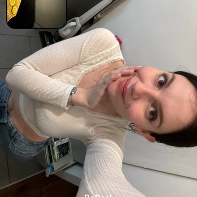 ruliettax's profile picture. neeko & tlou enjoyer