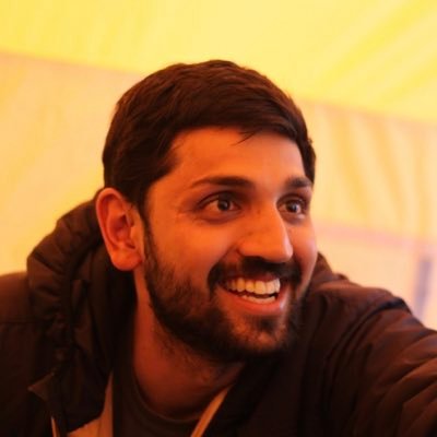 eternalakshayyy's profile picture. student of life | long drives | sacred places