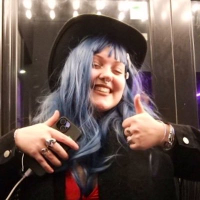 mistacey04's profile picture. 17 • annoying • ⚢ • stan list in view more ! alt: @maisp4mz • youtube link below ⊹ ‧₊˚ ౨ৎ