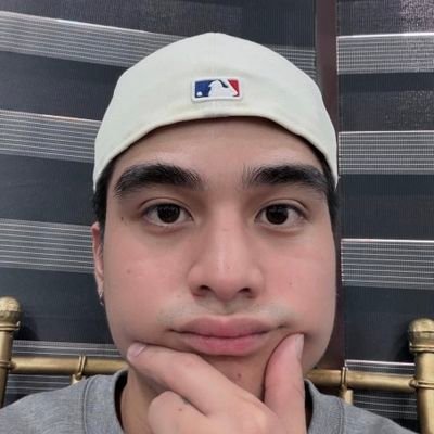 knowinniee's profile picture. 🩷🩵🍑❤️ created a fan account so i can tp