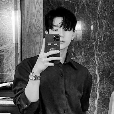 swiqnd's profile picture. UNREAL  :  a cool and handsome man stands out not just for his looks but for the confidence he exudes.