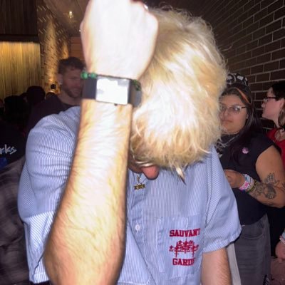 silvrswarm's profile picture. i can't like things a normal amount — multifandom (mainly dnptwt & parxtwt)