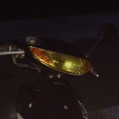 torl_chan's profile picture. ポンコツ規制前zx。バイクも乗り手もボロボロ